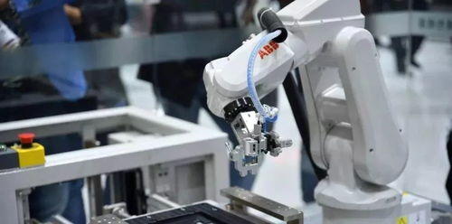 智造未来 把握趋势，以创新技术驱动智能工厂与机器人研发